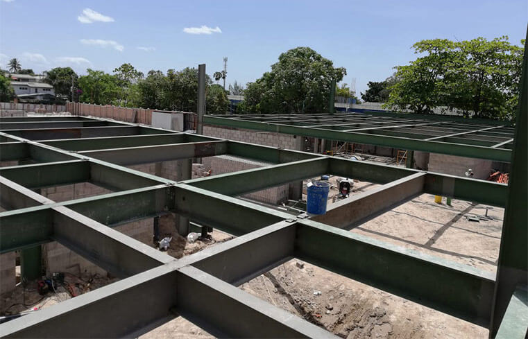 Cubierta y entrepiso de mezanine, World Gym para L&R Ingeniería — foto 1