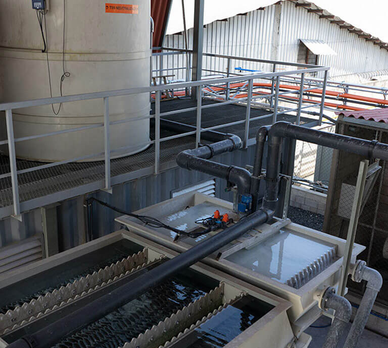 Edificio para planta de tratamiento de aguas residuales para ALDECA