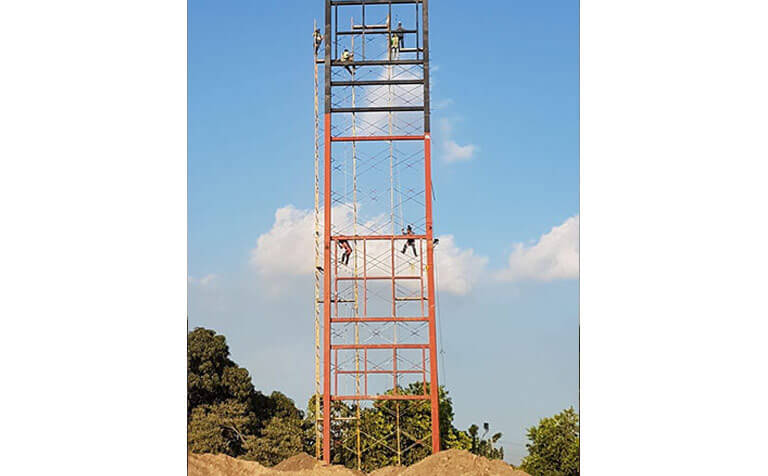 Montaje de estructura metálica en altura por TM Industrial